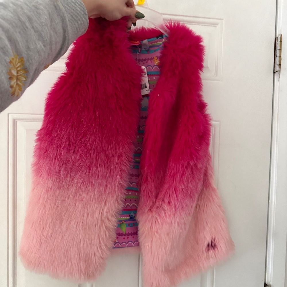 Bright faux NWT edm rave fuzzy festival gradient Trolls Vibrant Pink Faux Fur Ve